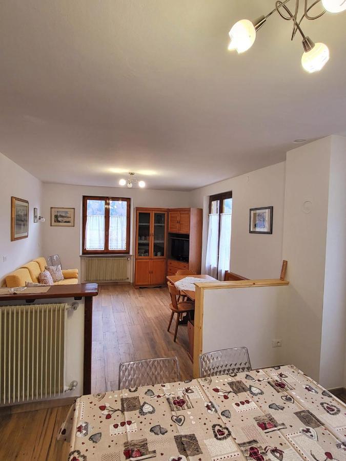 Casa Bruno Leilighet Lenzumo di Concei Eksteriør bilde